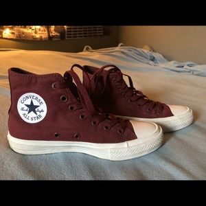Women’s Hi-Top Converse Size 7